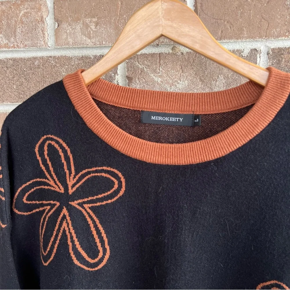 Floral black & orange sweater // large - Picture 2 of 4